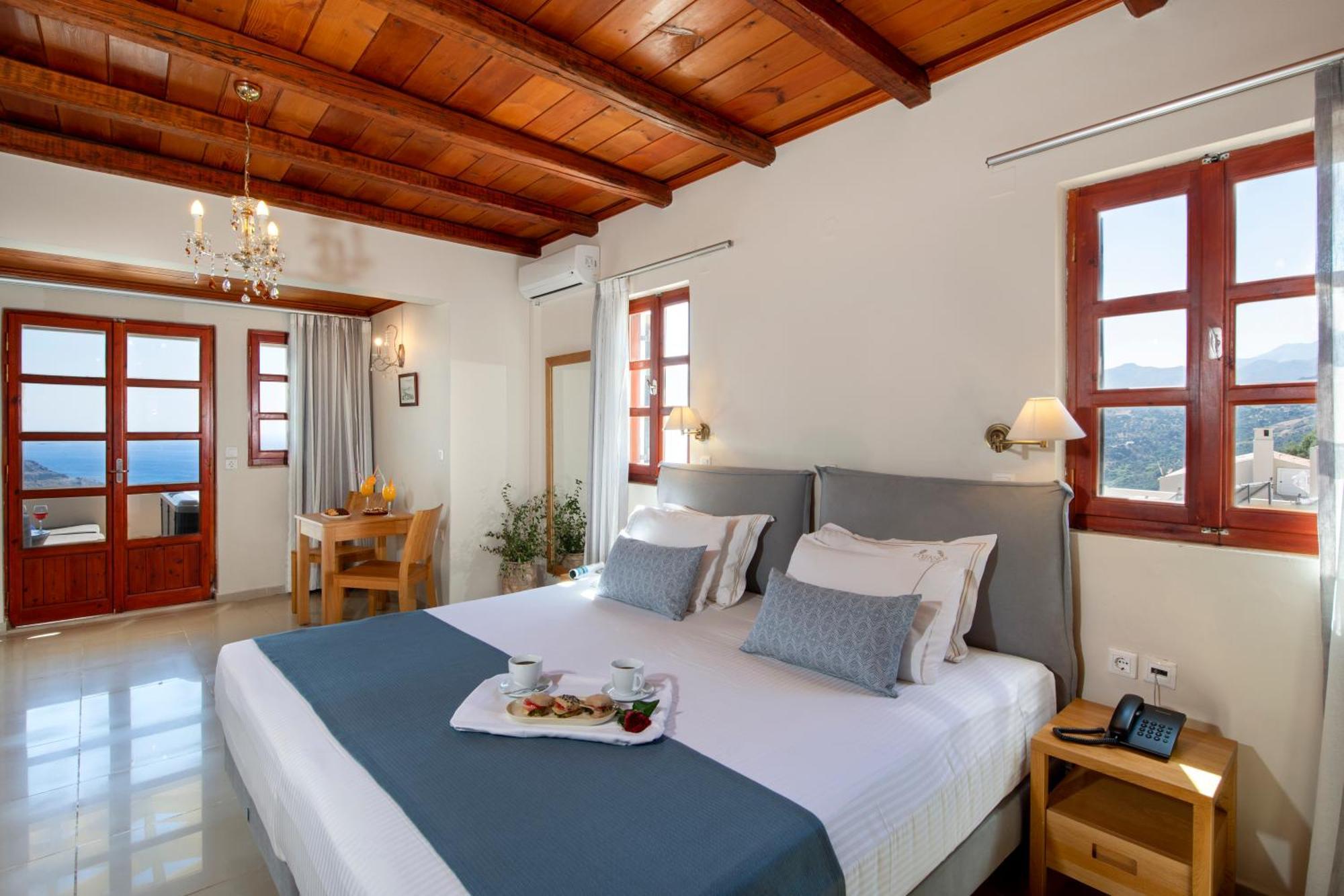 Stefanos Village Hotel Миртос Экстерьер фото