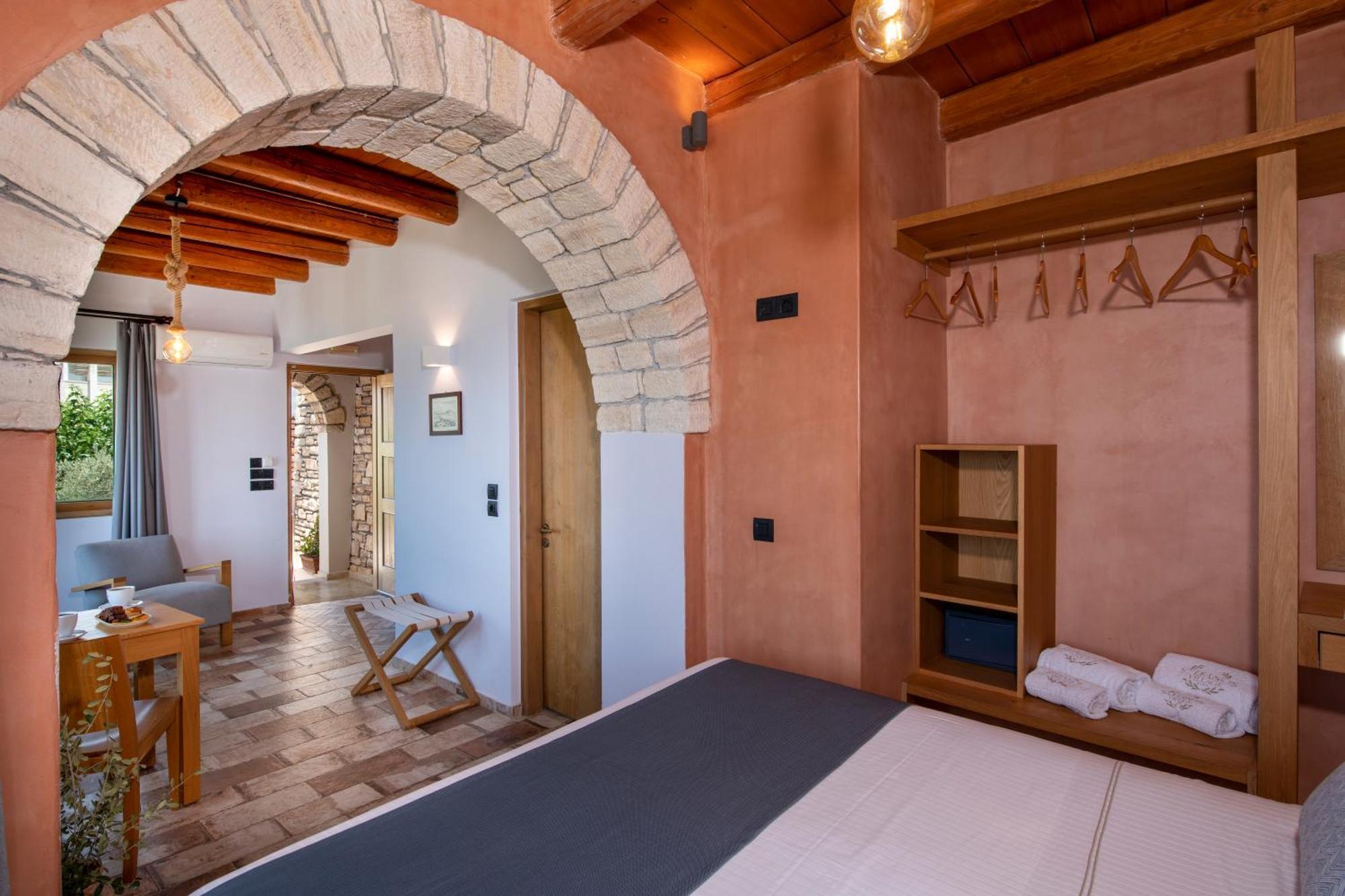 Stefanos Village Hotel Миртос Экстерьер фото