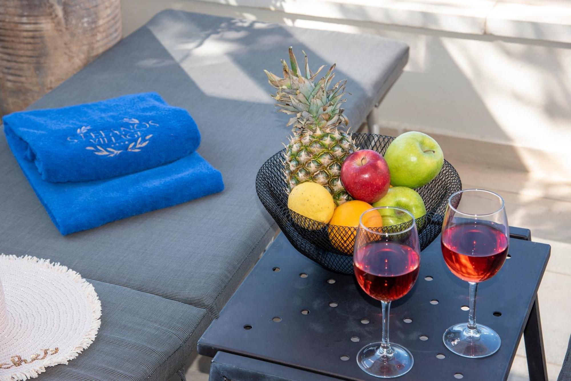Stefanos Village Hotel Миртос Экстерьер фото