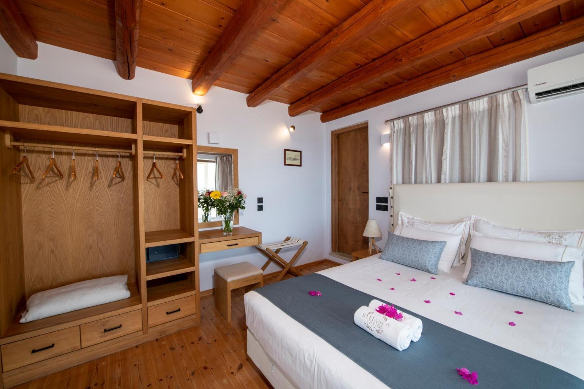 Stefanos Village Hotel Миртос Экстерьер фото