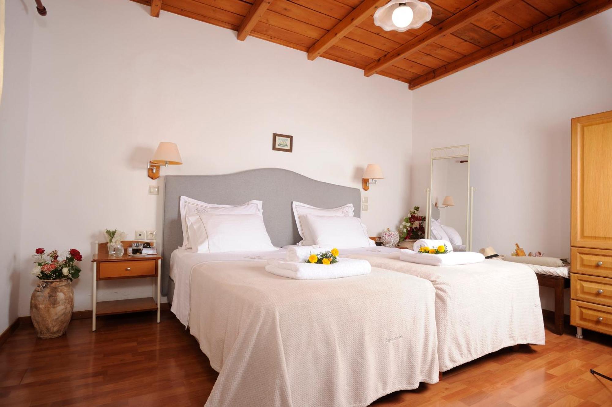 Stefanos Village Hotel Миртос Экстерьер фото